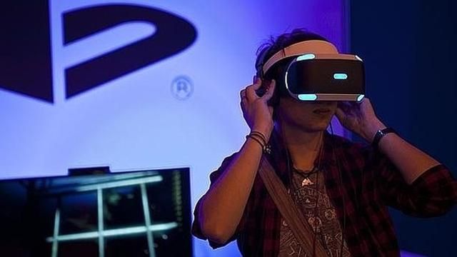 Від роботів до шоломів віртуальної реальності: як Мадрид заполонили любителі відеоігор