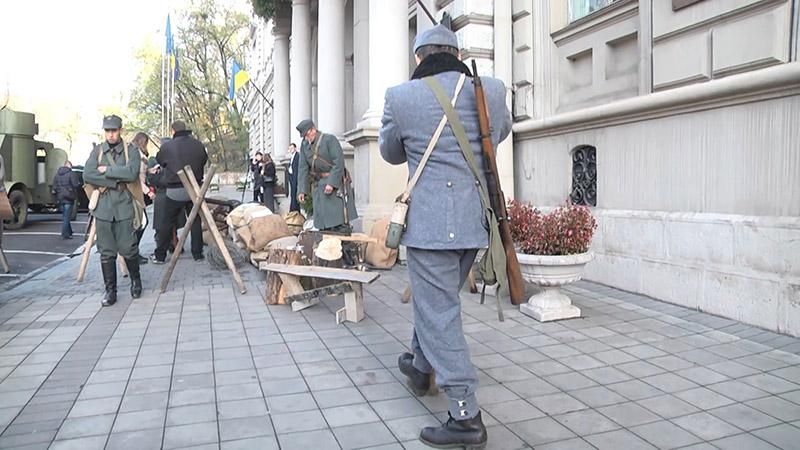 До річниці створення ЗУНР у Львові облаштували живу експозицію До річниці створення ЗУНР у Львові облаштували живу експозицію
