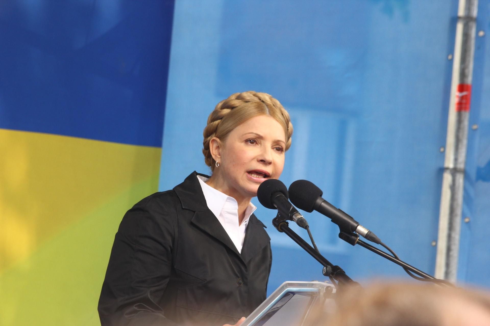 Порошенко свідомо знищує опозиційні ЗМІ, – Тимошенко про підпал "Інтеру"