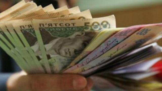 У Мінсоцполітики озвучили величезну цифру українців, які живуть на мінімалку У Мінсоцполітики озвучили величезну цифру українців, які живуть на мінімалку