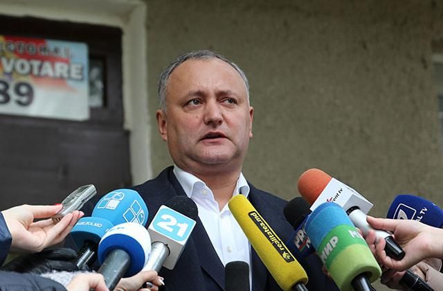 Додон назвав спекуляціями його визнання Криму російським Додон назвав спекуляціями його визнання Криму російським