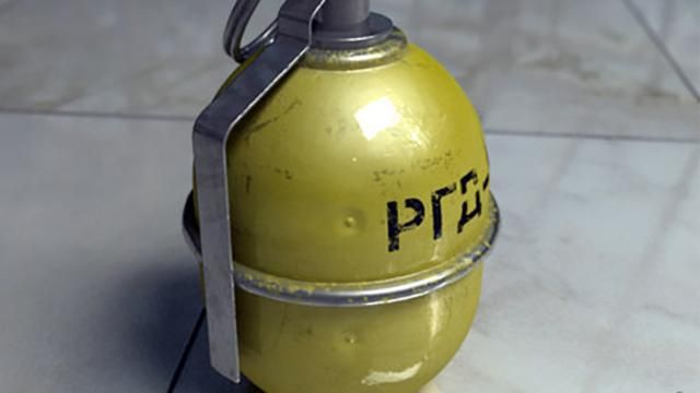 Дві гранати знайшли у людних місцях на Рівненщині Дві гранати знайшли у людних місцях на Рівненщині
