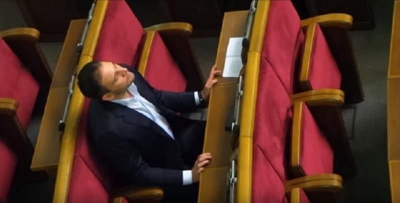 Добкін-старший розповів, як можна сп'яніти у Раді Добкін-старший розповів, як можна сп'яніти у Раді