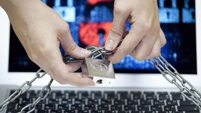 У Туреччині провайдери заблокували Facebook, Twitter і WhatsApp У Туреччині провайдери заблокували Facebook, Twitter і WhatsApp