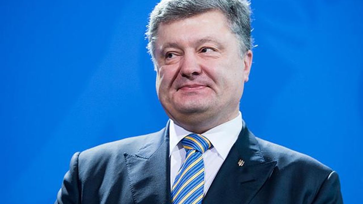 Лещенко вимагає перевірити, чи є в Порошенка вілла в Іспанії Лещенко вимагає перевірити, чи є в Порошенка вілла в Іспанії