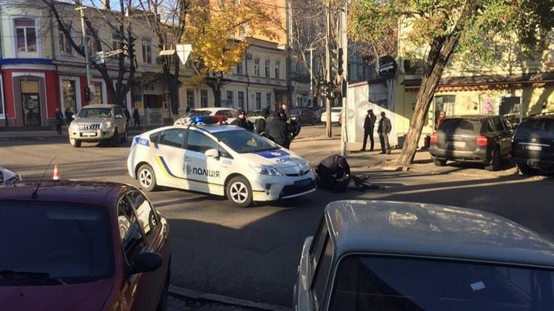 Авто патрульних збило пенсіонера: з’явилося фото Авто патрульних збило пенсіонера: з’явилося фото