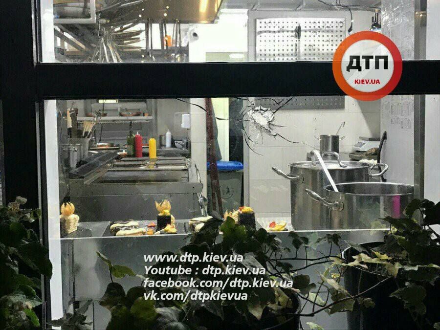 Стало известно, кто устроил стрельбу в киевском ресторане Стало известно, кто устроил стрельбу в киевском ресторане