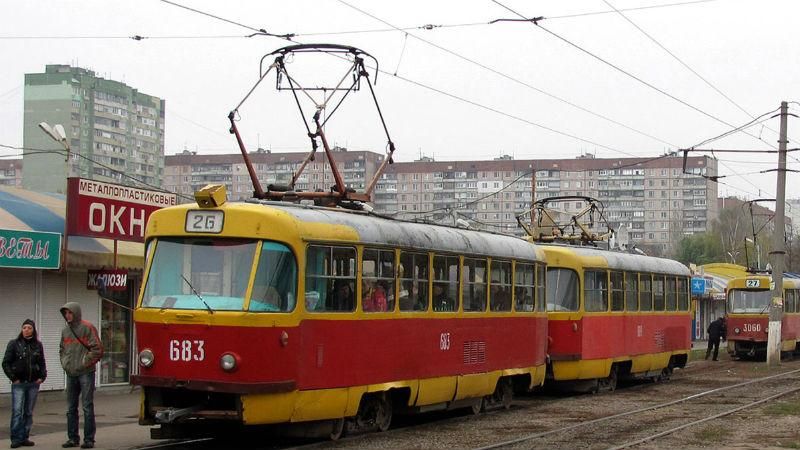 Трамвай сбил подростка в Харькове