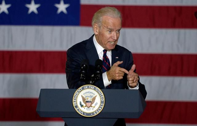 Віце-президент США закликав Порошенка та Гройсмана зберегти незалежність НАБУ Віце-президент США закликав Порошенка та Гройсмана зберегти незалежність НАБУ