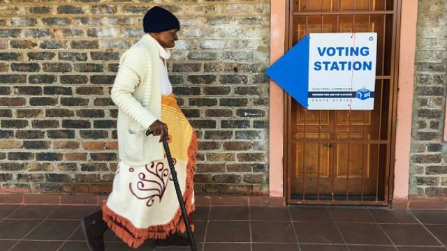 В США считают минуты до дня выборов (онлайн-трансляция) В США считают минуты до дня выборов (онлайн-трансляция)