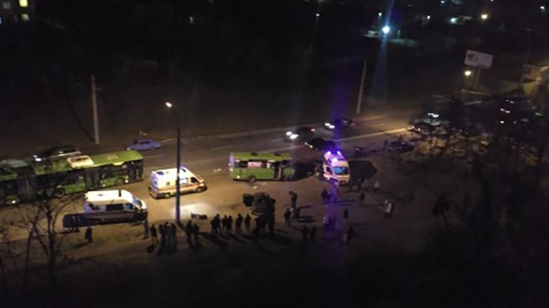 Страшна ДТП з "маршруткою" у Харкові: багато загиблих