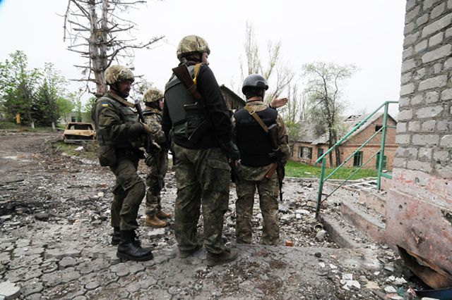 Десятки обстрілів з мінометів і танків: доба в зоні АТО