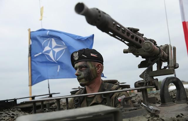 Через Росію НАТО приведе у повну бойову готовність тисячі військових