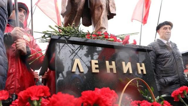 Памятник Ленину торжественно открыли в Минске