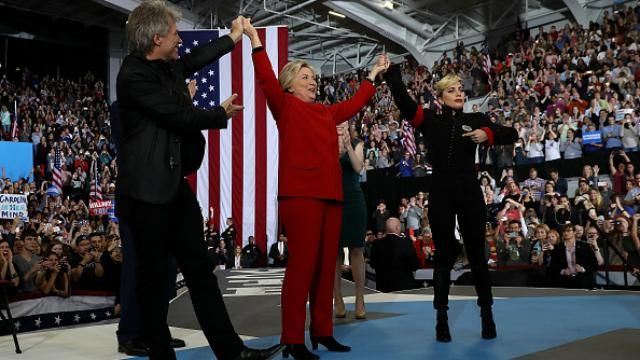Выборы в США: последние опросы прочат уверенную победу Клинтон