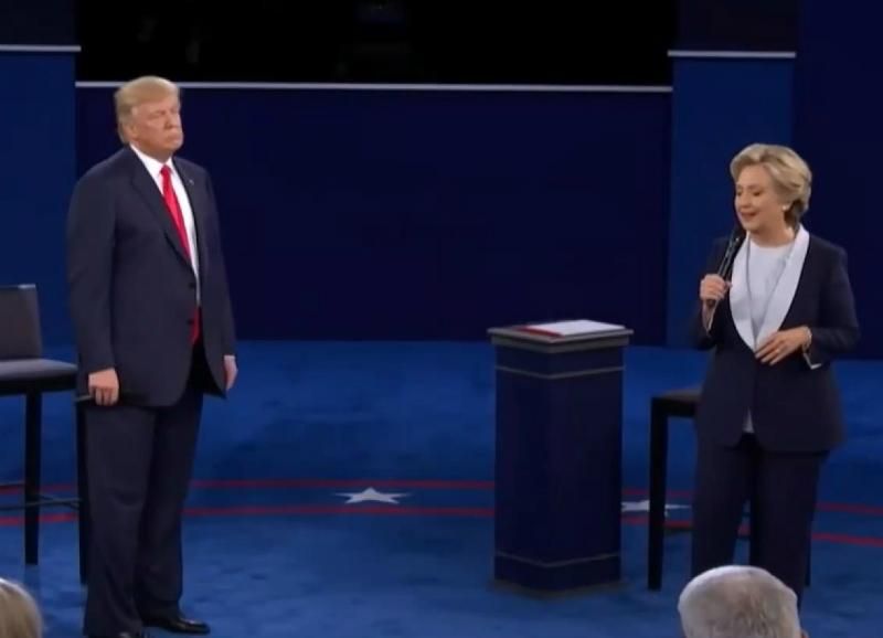 Грязная игра Клинтон и Трампа: как "валили" друг друга кандидаты в президенты