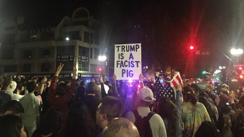 Американці виходять на акції протесту після перемоги Трампа: фото, відео Американці виходять на акції протесту після перемоги Трампа: фото, відео