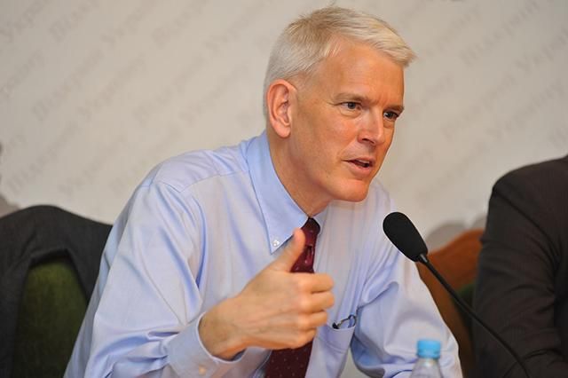 Пайфер розповів, хто може стати новим держсекретарем США Пайфер розповів, хто може стати новим держсекретарем США