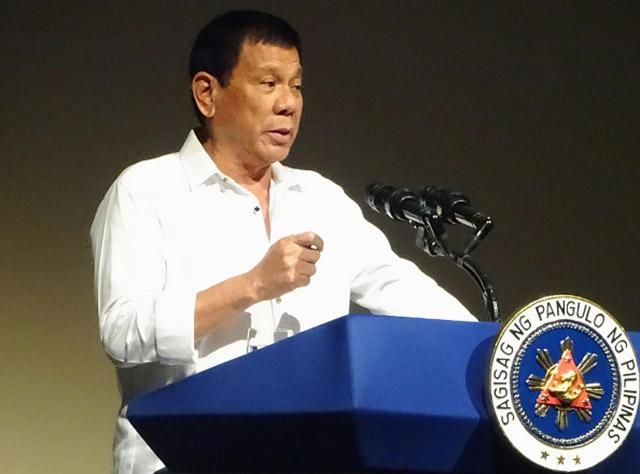 Сварливий президент Філіппін порівняв себе з Трампом Сварливий президент Філіппін порівняв себе з Трампом