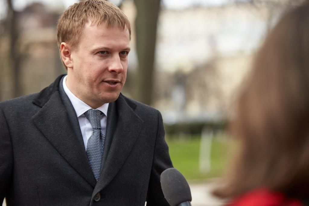 Компанія "Біокон" допомогла нардепу Хомутинніку благодійними коштами у розмірі 840 тис. гривень Компанія "Біокон" допомогла нардепу Хомутинніку благодійними коштами у розмірі 840 тис. гривень