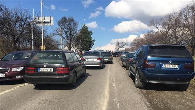 Из-за протестов водителей в Украине могут быть осложнения с пересечением границы Из-за протестов водителей в Украине могут быть осложнения с пересечением границы