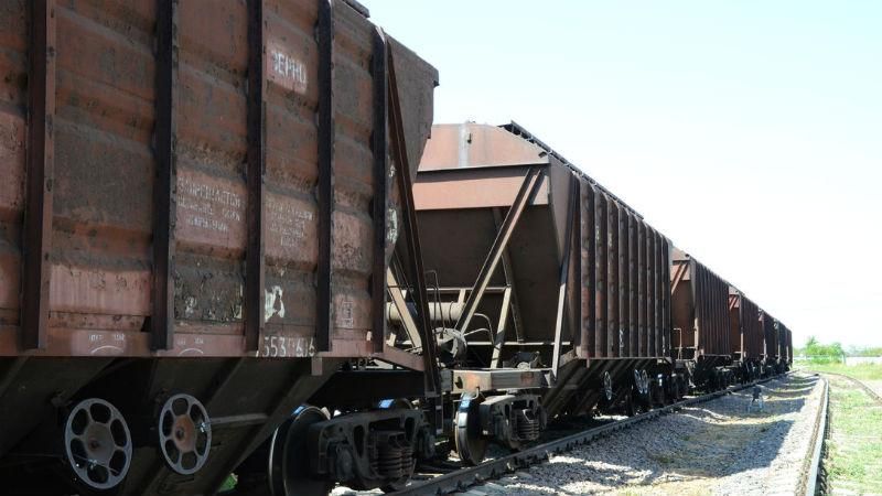 Україна досі купує паливо в терористів: журналісти показали докази Україна досі купує паливо в терористів: журналісти показали докази