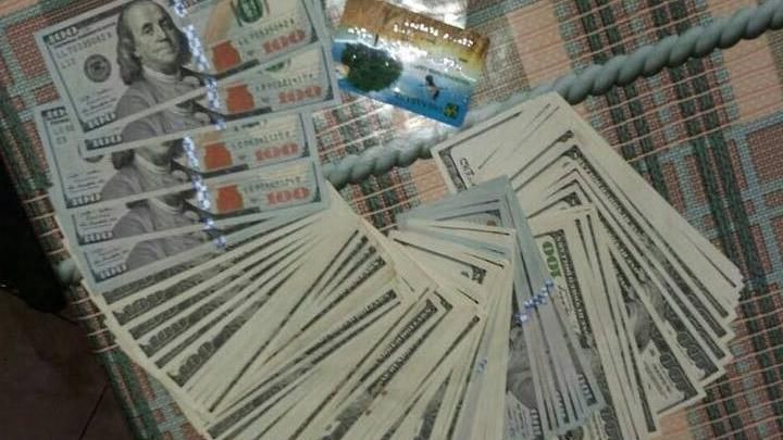 Очередной чиновник попался на немалой взятке Очередной чиновник попался на немалой взятке