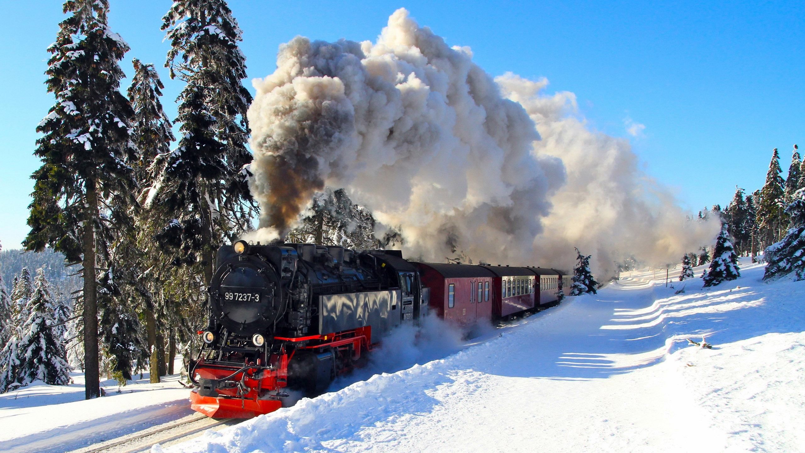 Через негоду в Україні затримки в русі окремих поїздів Через негоду в Україні затримки в русі окремих поїздів