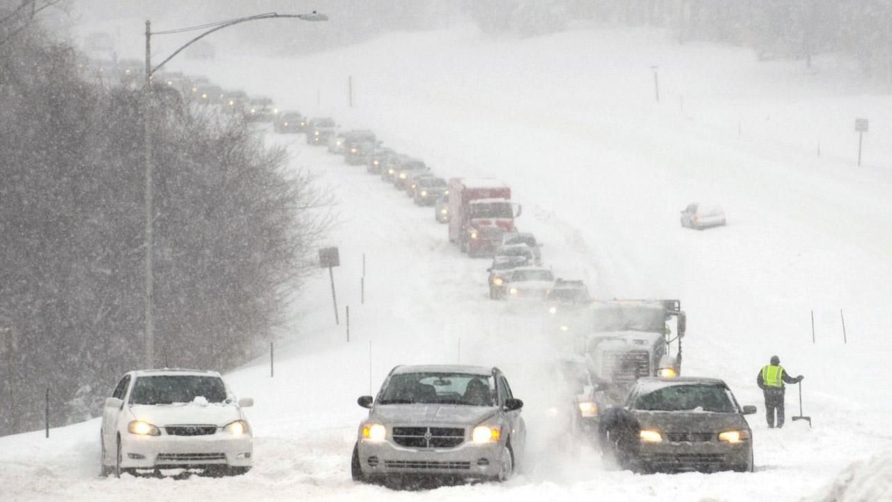 Как в Киеве борются с непогодой Как в Киеве борются с непогодой
