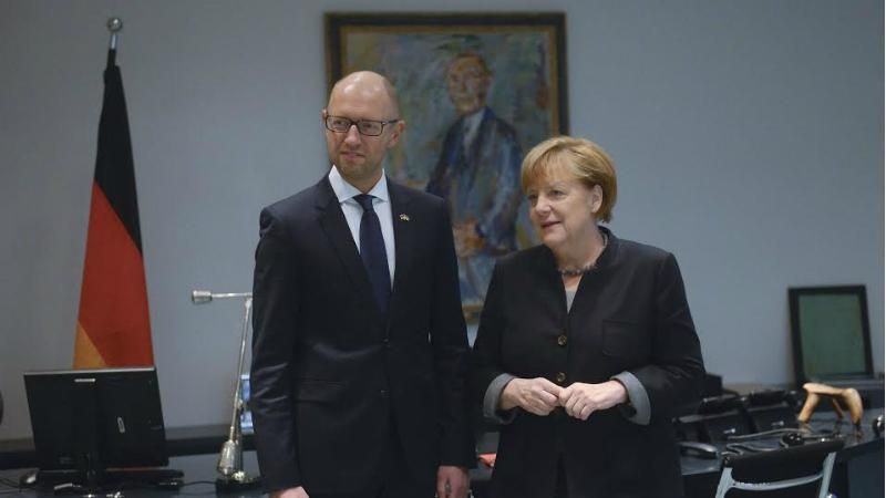 Яценюк после встречи с Меркель: Германия поддерживает политику санкций против РФ