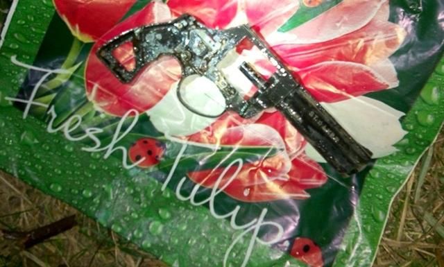 Слідчі знайшли пістолет, з якого вбили чоловіка у Кривому Озері