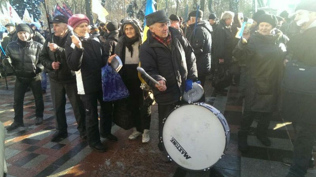 Протести у Києві – відеотрансляція