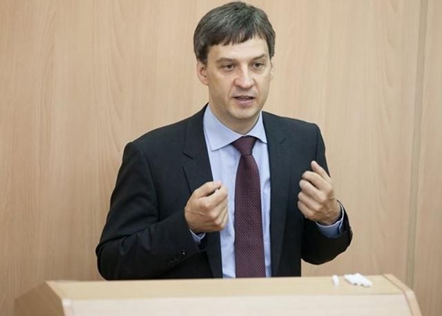 В НБУ прогнозируют раскачивание курса валют В НБУ прогнозируют раскачивание курса валют