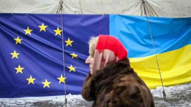 Рада вимагає від ЄС дотримати слова і дати українцям безвіз до кінця року Рада вимагає від ЄС дотримати слова і дати українцям безвіз до кінця року