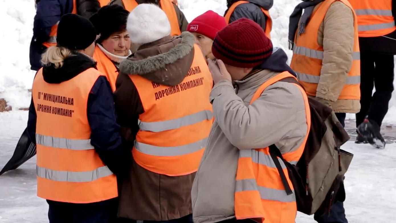 Парад прибиральників снігу влаштували у Івано-Франківську 