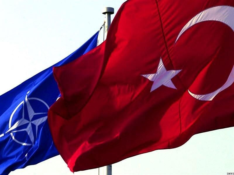 Турецкие офицеры НАТО попросили убежища в Германии