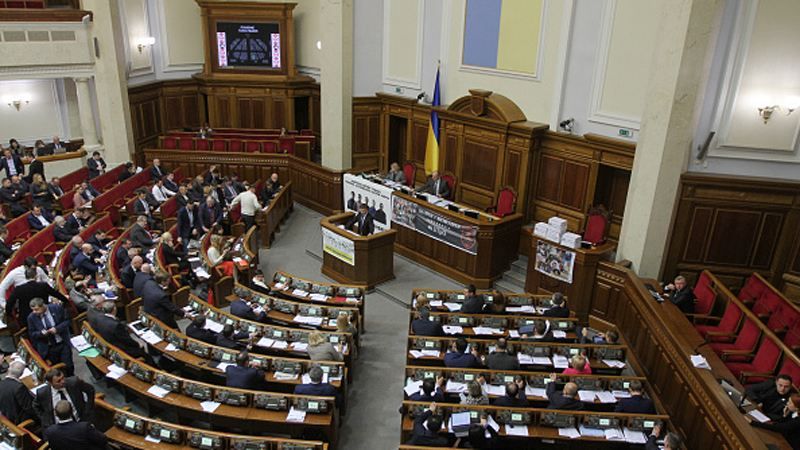 Депутати не захотіли працювати на один тиждень більше 