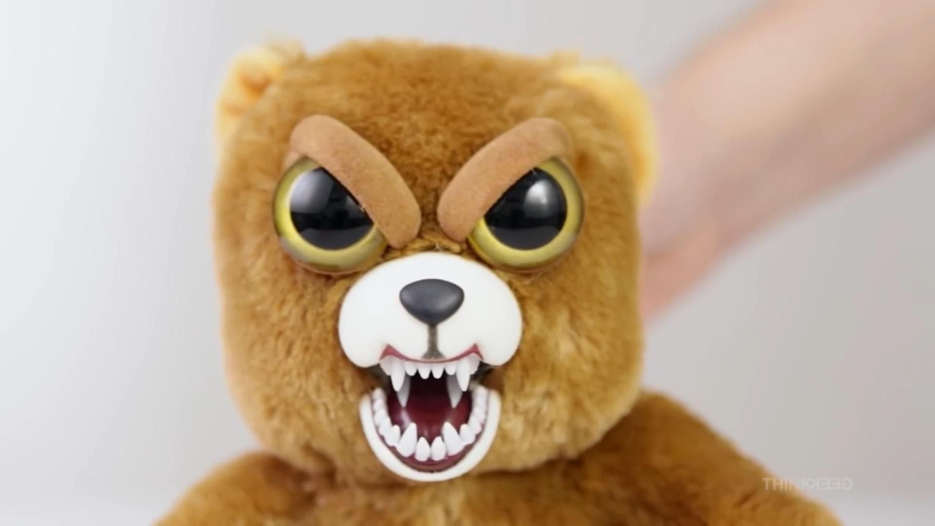 Милая животинка превращается в хищника: в США выпустили необычные игрушки Милая животинка превращается в хищника: в США выпустили необычные игрушки