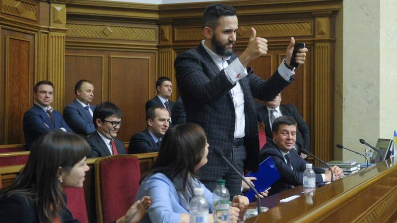 Главного хипстера Кабмина, который угрожал увольнением, повысили Главного хипстера Кабмина, который угрожал увольнением, повысили