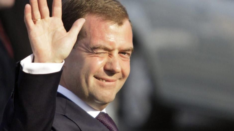 Санкции и вертолеты: в Израиле разгорелся скандал из-за подарка Медведеву