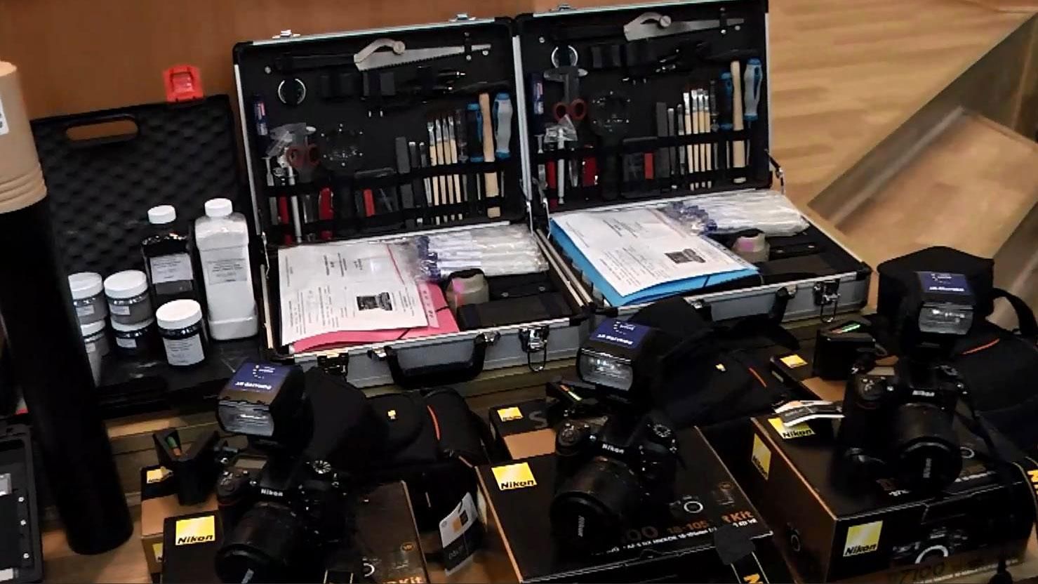 Криміналісти показали, яке обладнання вони використовують на місці злочину Криміналісти показали, яке обладнання вони використовують на місці злочину