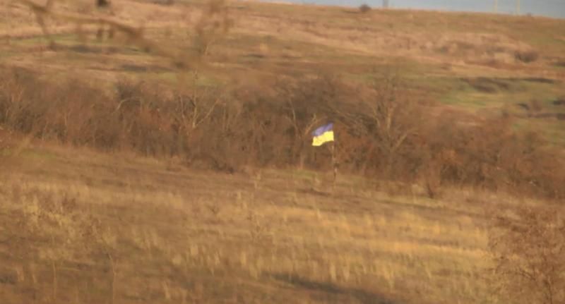 Як українські бійці тримаються на передовій під постійними обстрілами
Як українські бійці тримаються на передовій під постійними обстрілами