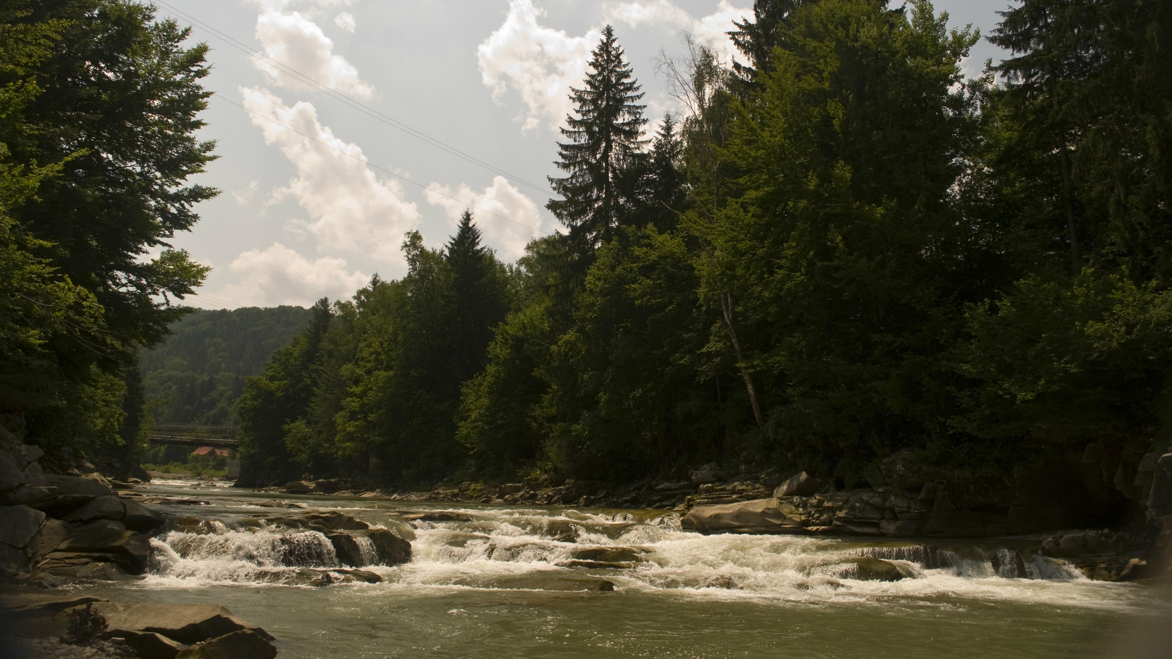 Спасатели предупреждают жителей западных областей об опасности Спасатели предупреждают жителей западных областей об опасности