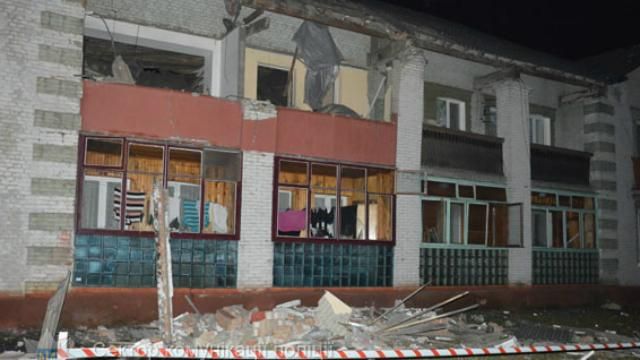 Вибиті вікна і вирвані двері: на Волині в житловому будинку вибухнув газ Вибиті вікна і вирвані двері: на Волині в житловому будинку вибухнув газ