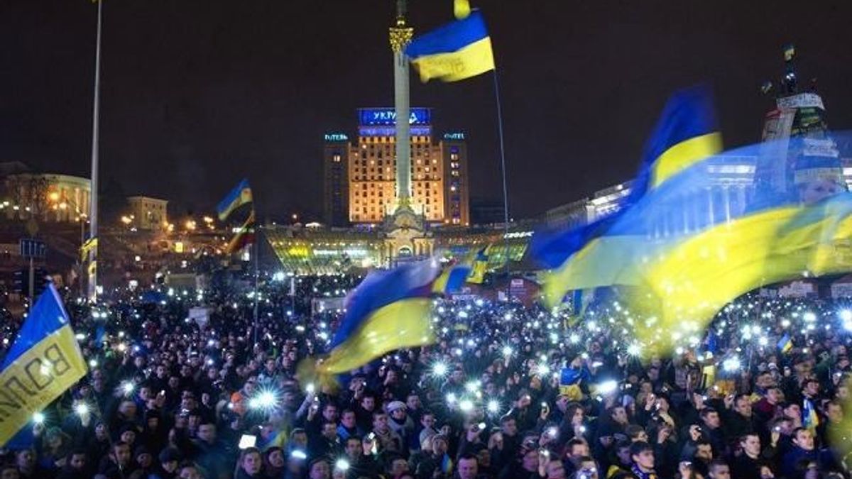 Україна відзначає День гідності і свободи Україна відзначає День гідності і свободи