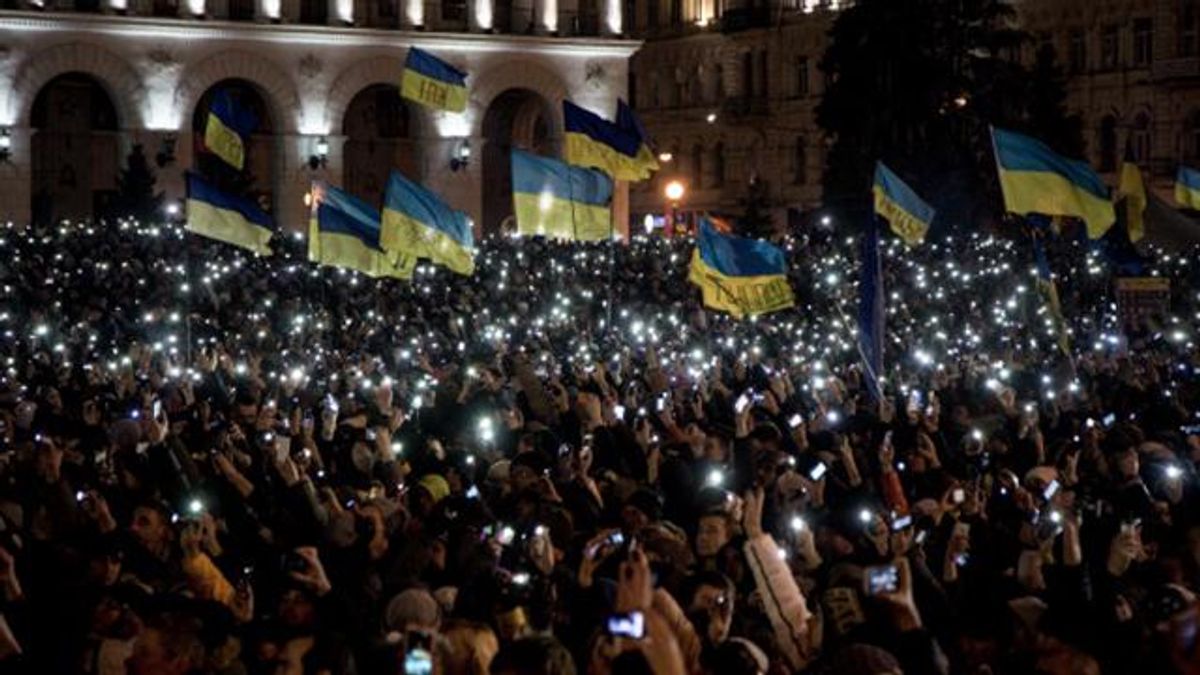 Годовщина Майдана: о достижениях и настроениях украинцев через три года после революции Годовщина Майдана: о достижениях и настроениях украинцев через три года после революции