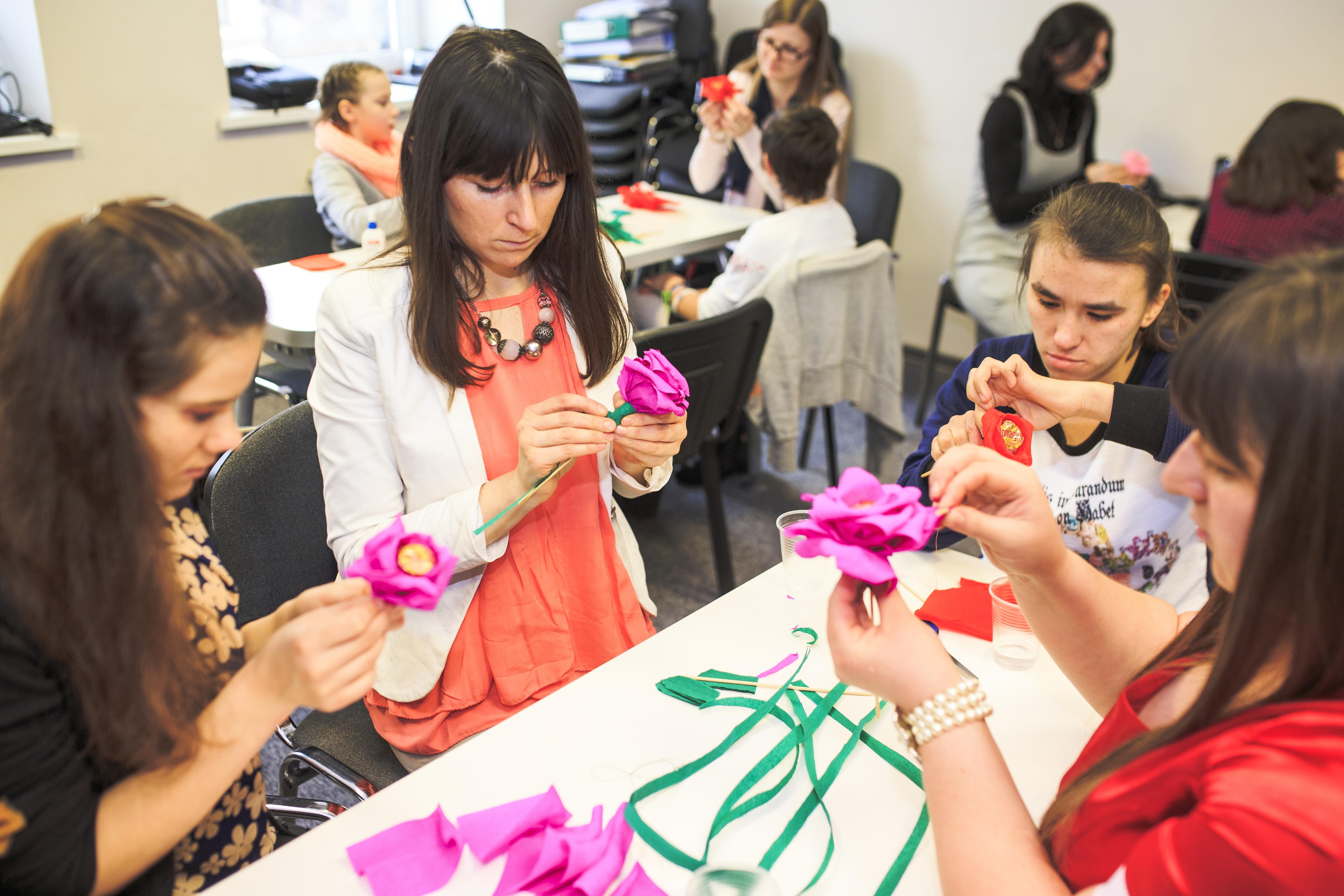 В Україні шукатимуть наставників для всіх дітей-сиріт В Україні шукатимуть наставників для всіх дітей-сиріт