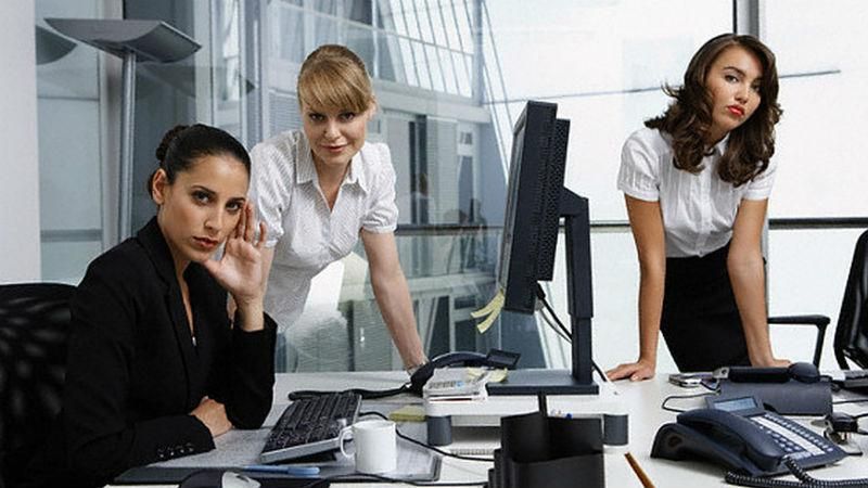 Кумівство на роботі. Як українці ставляться до роботи з родичами (інфографіка) Кумівство на роботі. Як українці ставляться до роботи з родичами (інфографіка)