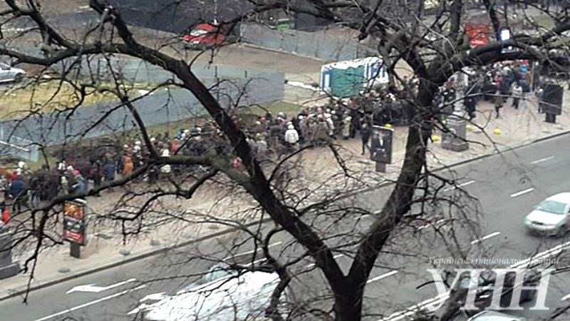 В Киеве снова митинг В Киеве снова митинг