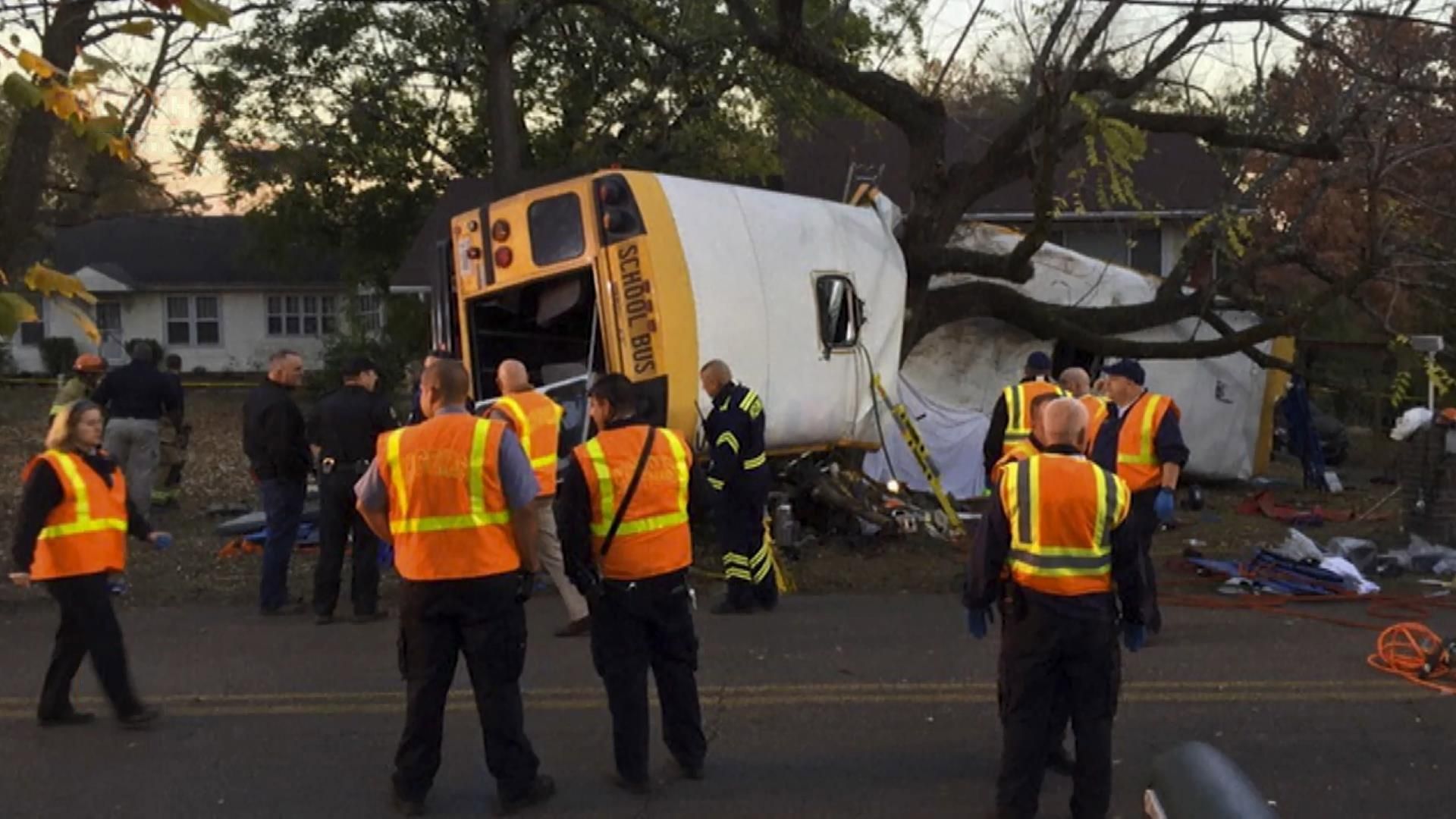 За останню добу в світі сталось кілька серйозних ДТП: огляд За останню добу в світі сталось кілька серйозних ДТП: огляд
